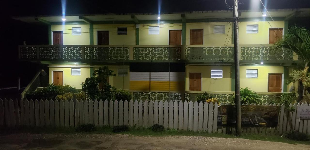 Pal'S On The Beach - Dangriga, Belize Εξωτερικό φωτογραφία