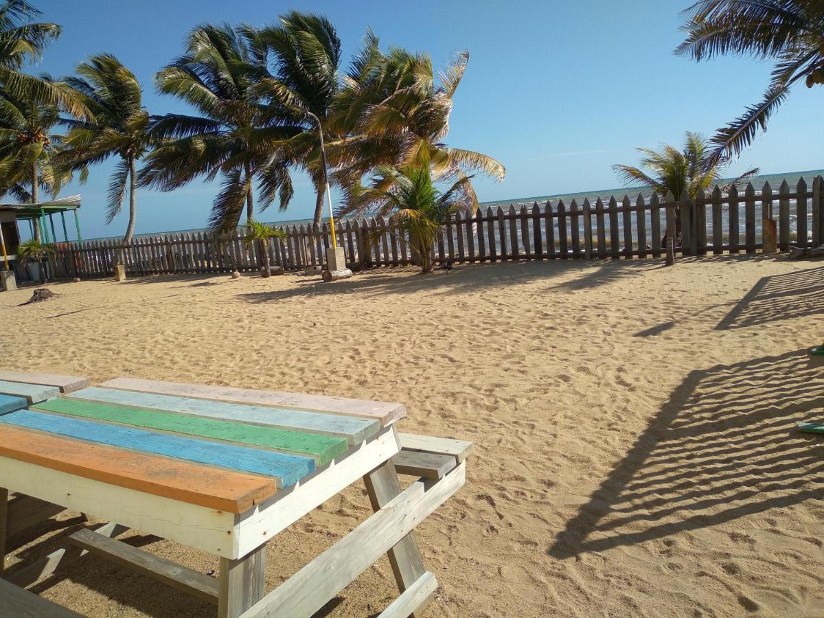 Pal'S On The Beach - Dangriga, Belize Εξωτερικό φωτογραφία