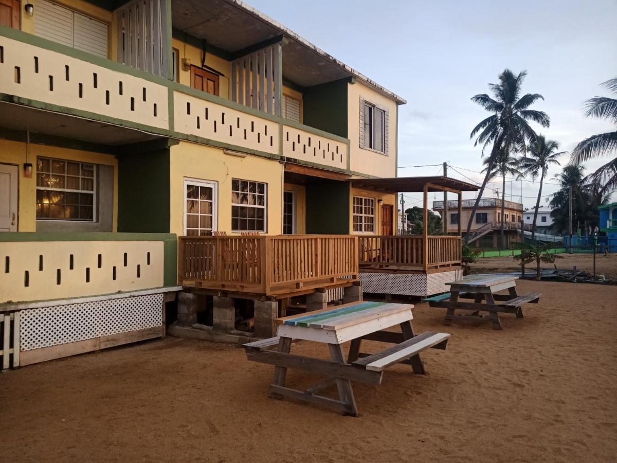Pal'S On The Beach - Dangriga, Belize Εξωτερικό φωτογραφία